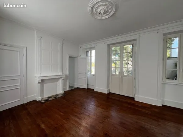 Maison T5 de charme rénovée avec pompe à chaleur proche Landerneau