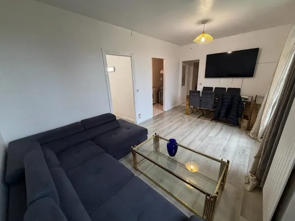 Appartement meuble lumineux avec jardin à Saint-Germain-en-