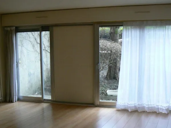 Studio 1 pièce 30 m²