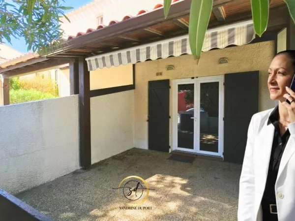 APPARTEMENT duplex , T3 Terrasse , place de parking à deux pas de la plage