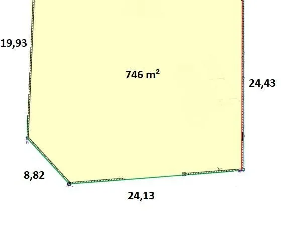 Terrain 746m² plat et clôturé