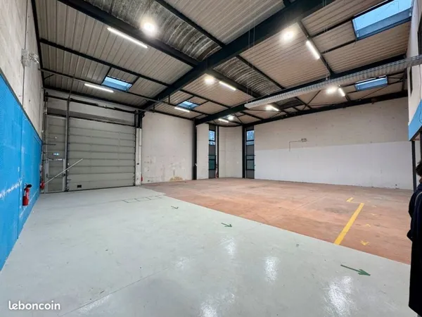 LOCAL D'ACTIVITE 369 m² VILLEPINTE