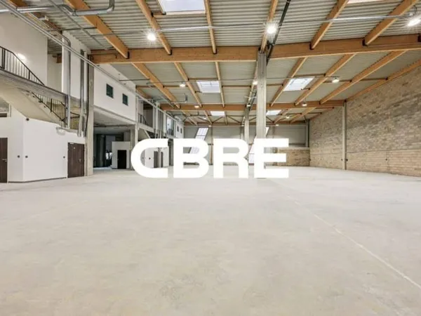 Local d'activité 5978 m²
