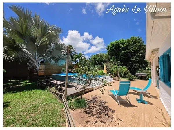 Maison Familiale et ses 2 Bungalows