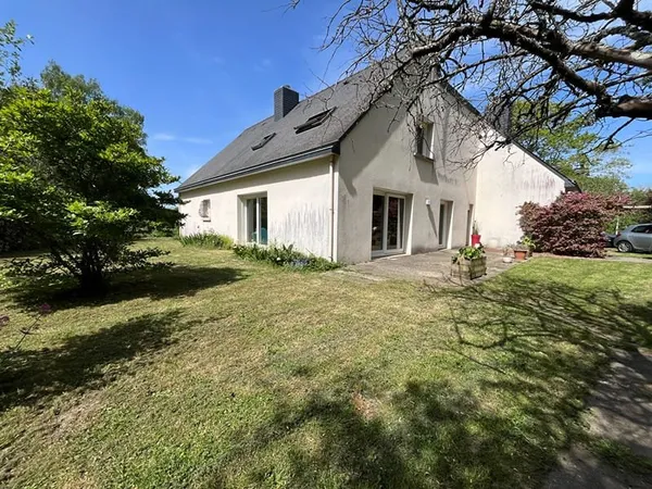 NOUVEAUTE - Maison BRUZ Hors lotissement environ 145m² exposition Sud Ouest - Terrain 1072m²