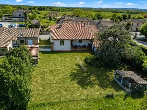 Maison de 5 pièces de 140 m² à Verdun-sur-Garonne