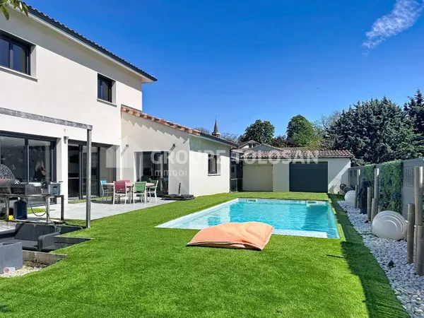 Maison 6 pièces 170 m²