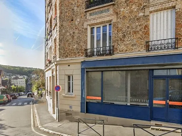Vente murs Local professionnel - 50,10m2 plain-pied plus cav