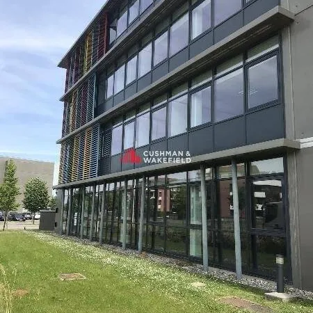 Bureau 5130 m²