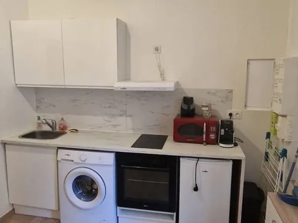 Studio 1 pièce 18 m²