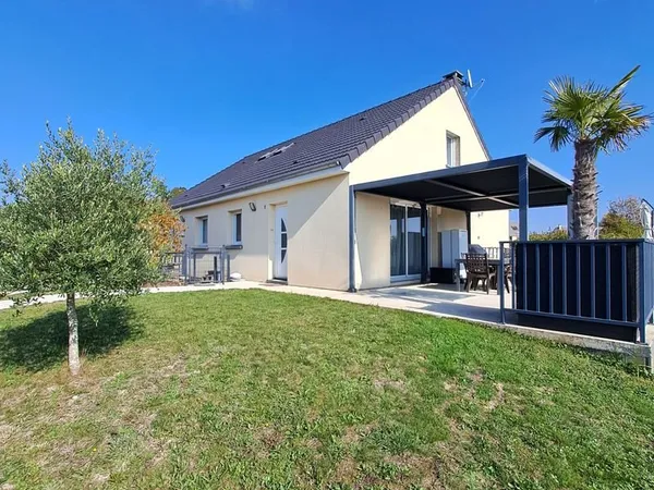 Maison 7 pièces 155 m² + 110 m2 (sous-sol) + 50 m2 (terrasse)