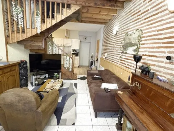 Maison de ville et garage