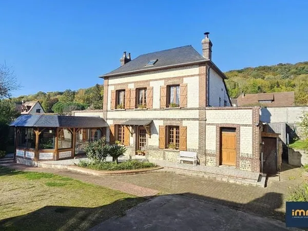 Maison 6 pièces 182 m²