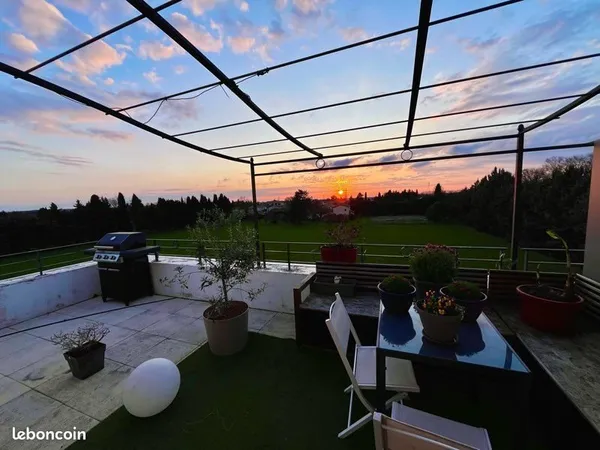 Apparemment BEL AIR 61m2 + 1 parking sous terrain