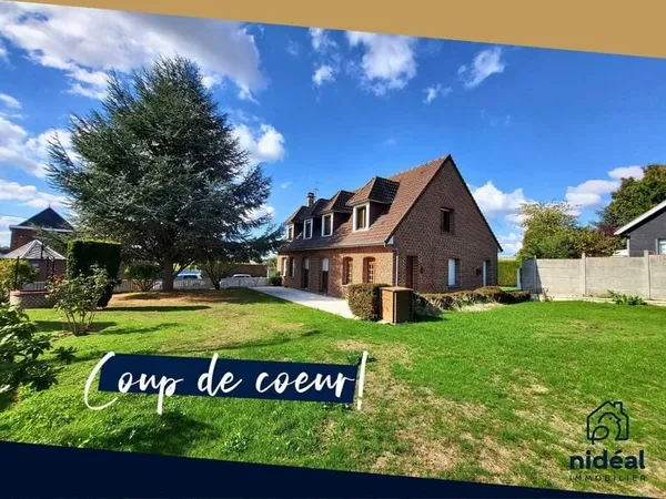 Maison spacieuse - jardin, garage - Solesmes
