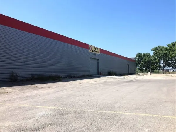 Local d'activité 3200 m²