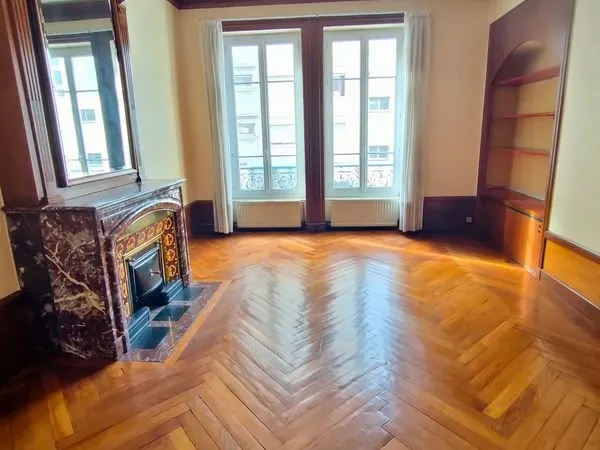Superbe appartement type 3 BIS avec garage inclus + cave