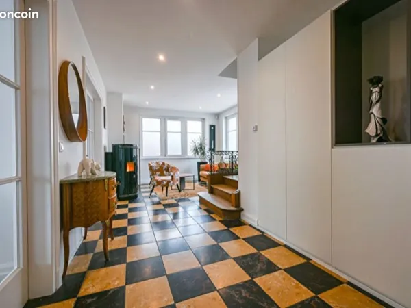 Maison de maître rénovée - 196 m² - terrasse 85 m² - jardin - 200 m gare - coup de coeur assuré