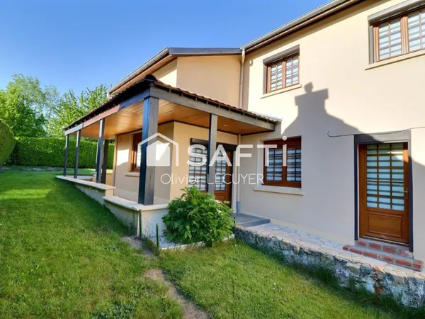 Maison individuelle, 3 chambres, garage, jardin clos, proche de toutes les commodités . A poser ses 