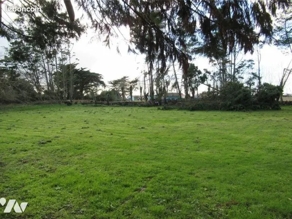 Terrain 1540 m² BOUIN