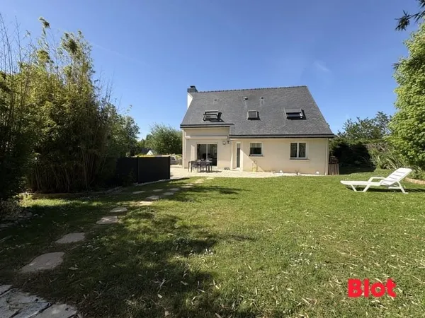 À VENDRE PAR BLOT IMMOBILIER - Superbe maison en hyper centre proche du marché de Betton