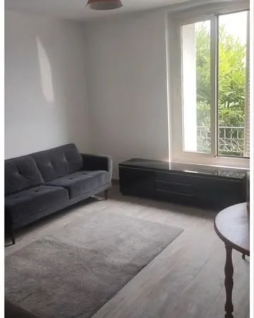 Chambre a louer avec salon en commun dans F3