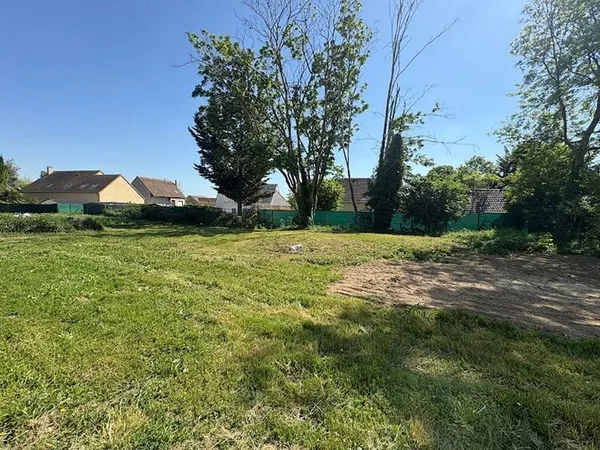 Terrain 707 m²