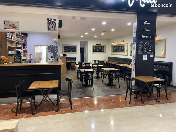 Brasserie avec possibilité de murs