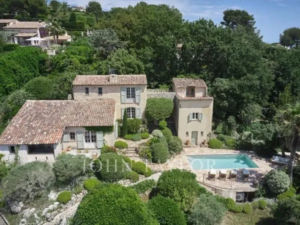 Maison de luxe 6 pièces 195 m²