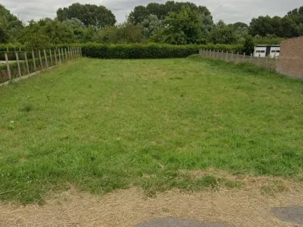 Terrain 1014 m²