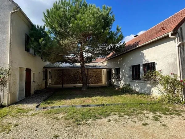 Maison 9 pièces 280 m²