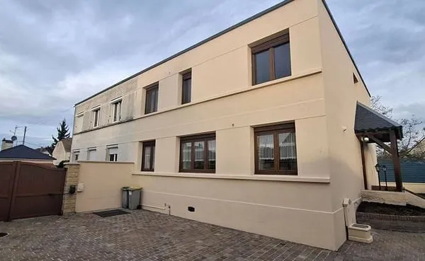 Maison 8 pièces 180 m²