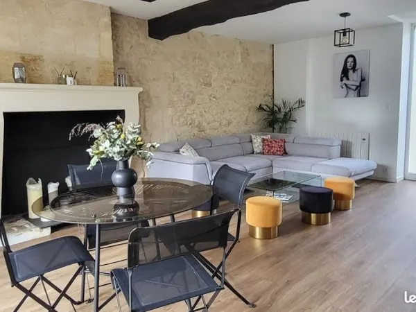 Maison en pierre et moellons