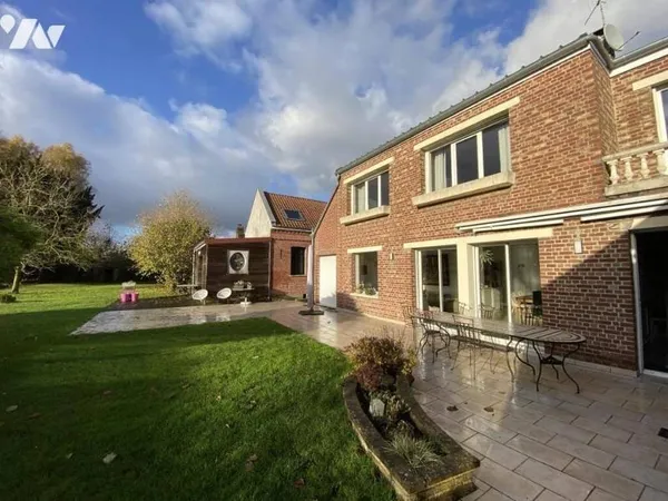 Maison 6 pièces 285 m²
