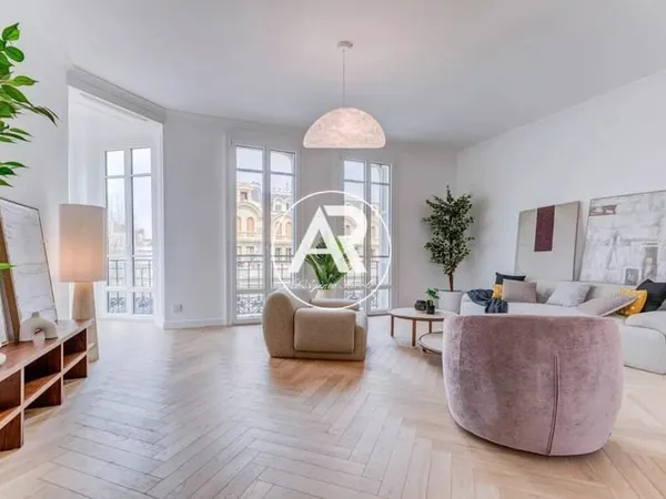 NICE - CARRÉ D'OR | Superbe bourgeois - 4 pièces avec balcon