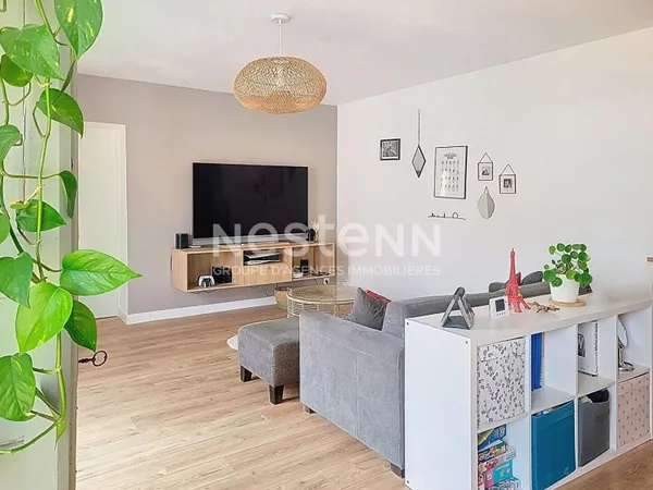 Maison familiale à vendre à Pont Saint Martin - 5 pièces, 4 chambres et jardin