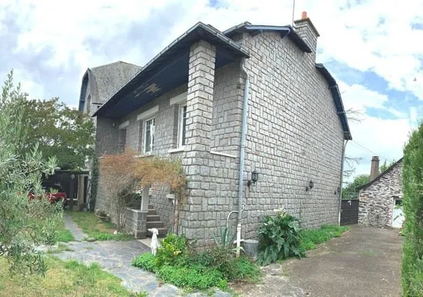 Maison 10 pièces 230 m²