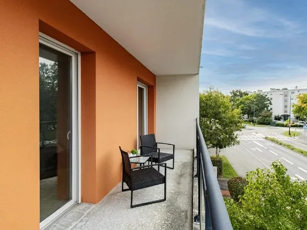T1 bis avec parking et balcon double exposition - Secteur facultés Nantes