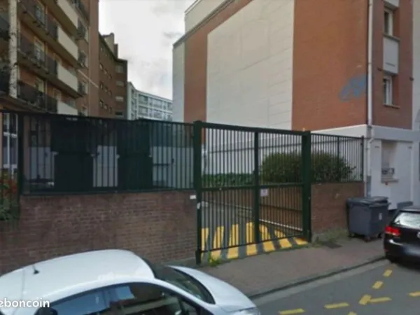Parking box en sous-sol République Centre