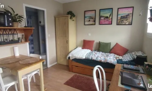 Studio meublé 16m2 - balcon - disponible
