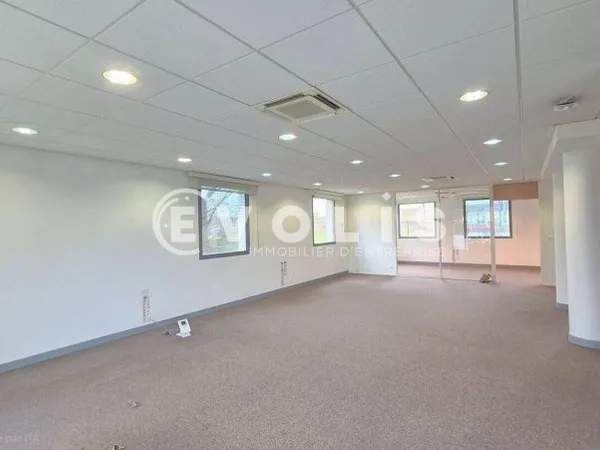Bureaux 176 m²