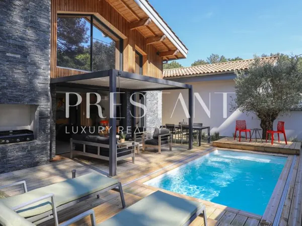 Villa des pins - maison de vacances en location au coeur de la fo