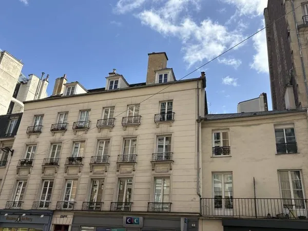 Immeuble mixte 770 m²