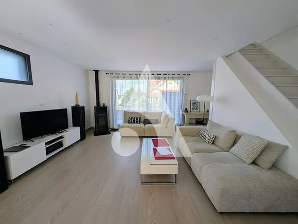 Maison 5 pièces 106 m²
