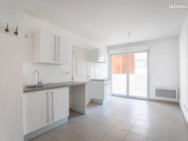 Appartement à vendre 30 m² · 2 Pièces, Rue Jules Moulet