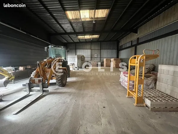 Local d'activité 545 m²