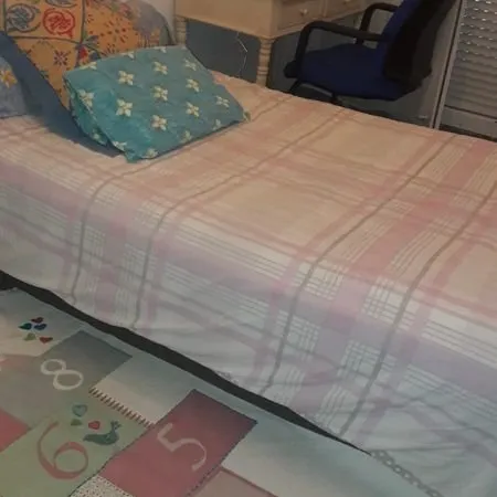 Loue chambre chez l'habitant