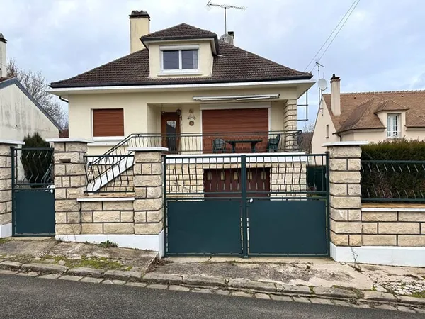Maison Saint Remy Les Chevreuse 8 pièce(s) 118 m2