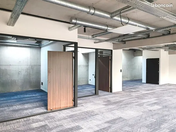 Bureaux 157 m² LE MANS
