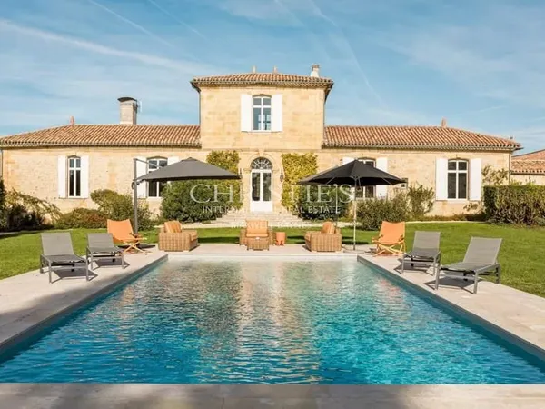 Camblanes - Propriété d'exception au coeur du village - 1,9 hectares